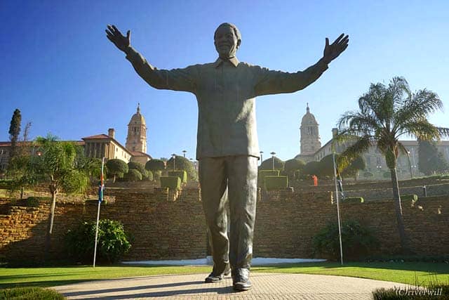 マンデラ大統領の像(南アフリカ共和国)