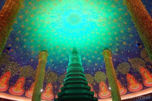 【タイ】何これCG？極彩色のバンコク寺院「ワット・パクナム」Wat Paknam, Bangkok