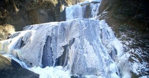 【たびこふれ】奥久慈「袋田の滝」の魅力と散策コースを紹介！氷瀑パノラマは必見