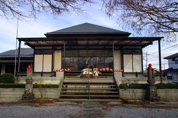 埼玉県上尾市にある「長久寺 ほたるの城」