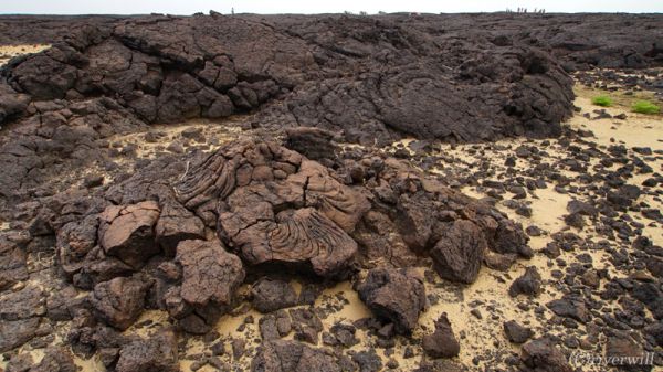 【エチオピア・エルタ・アレ火山】溶岩のかたまリの大地