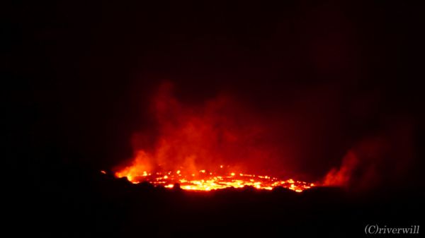 【エチオピア・エルタ・アレ火山】夜明け前、2回めの火口トライ