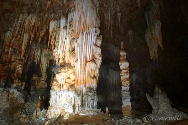 ソコトラ島の巨大鍾乳洞 Hoq Cave
