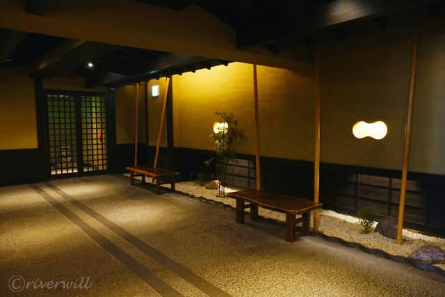 【横浜みなとみらい 万葉倶楽部】1階エレベーターホール